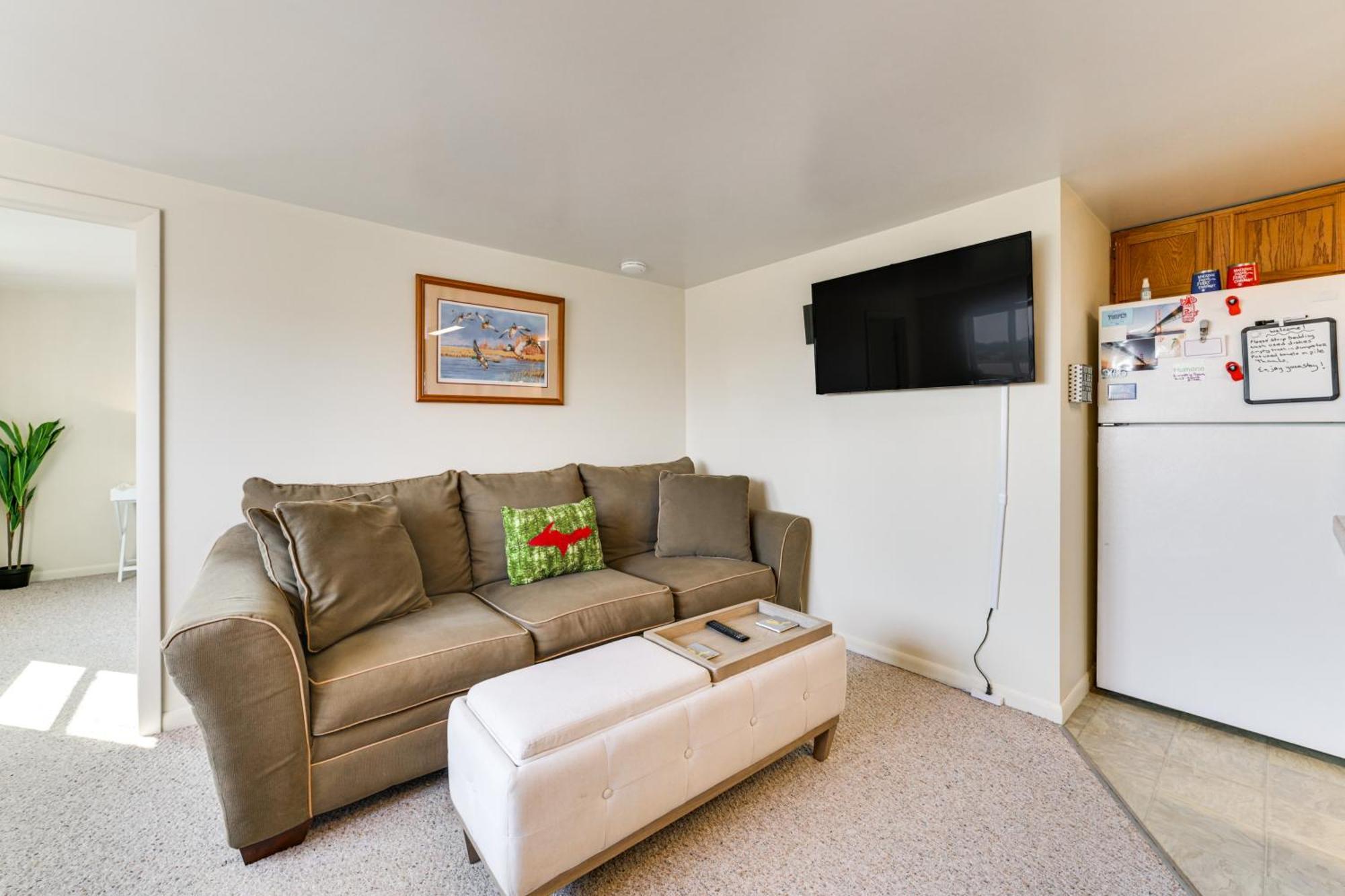 Cozy Apt Less Than 1 Mi Near Lake Huron And Mackinac Island! Saint Ignace Luaran gambar
