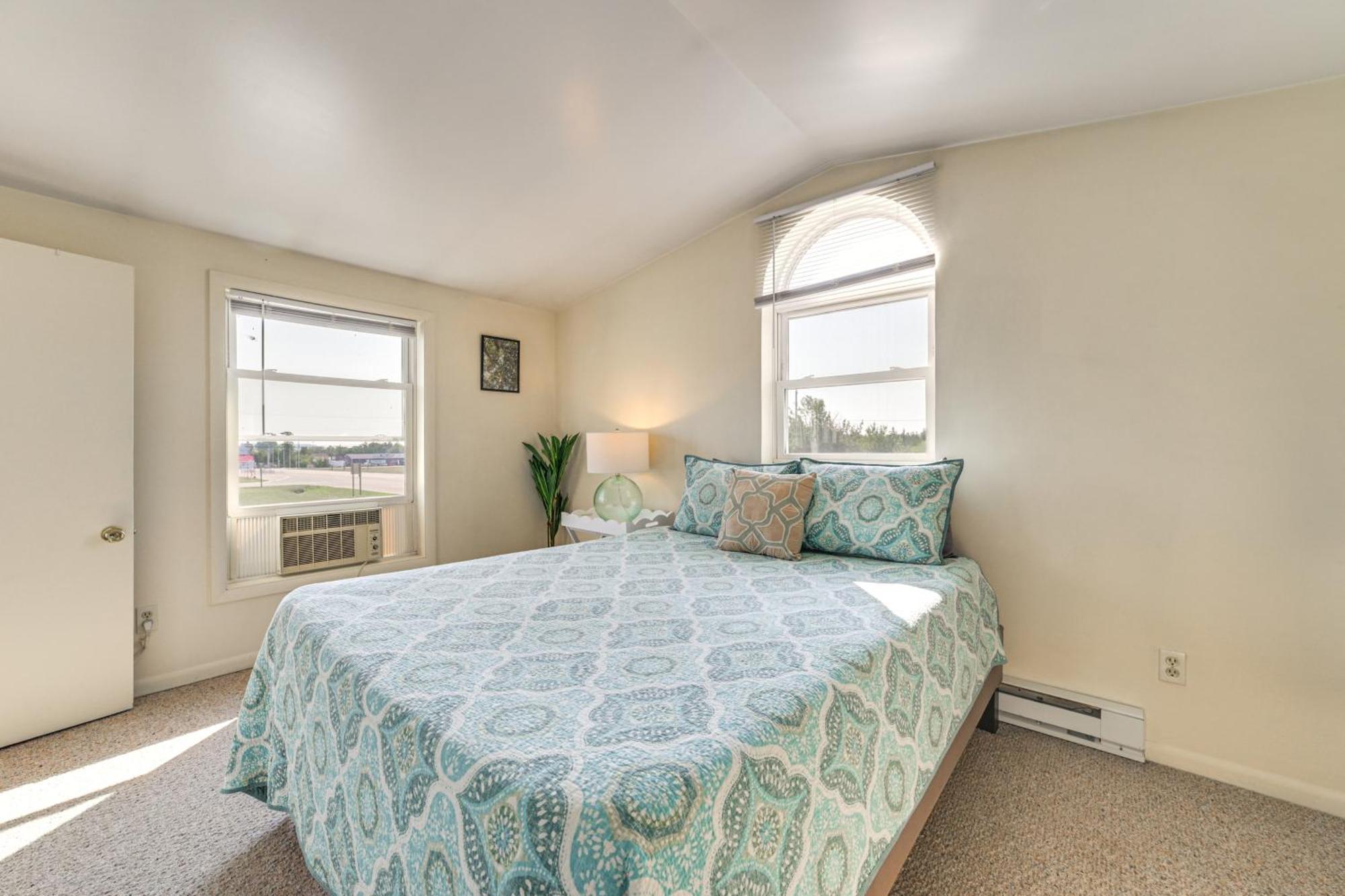 Cozy Apt Less Than 1 Mi Near Lake Huron And Mackinac Island! Saint Ignace Luaran gambar