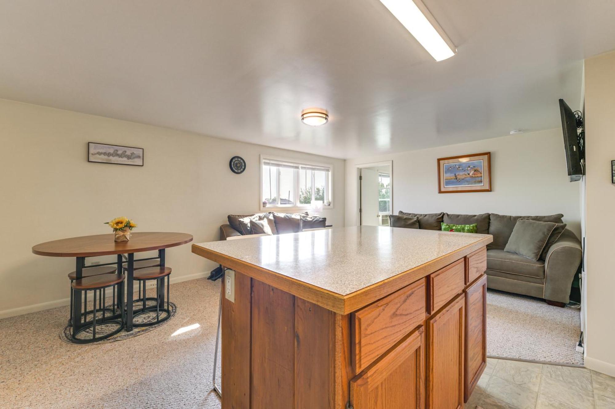Cozy Apt Less Than 1 Mi Near Lake Huron And Mackinac Island! Saint Ignace Luaran gambar
