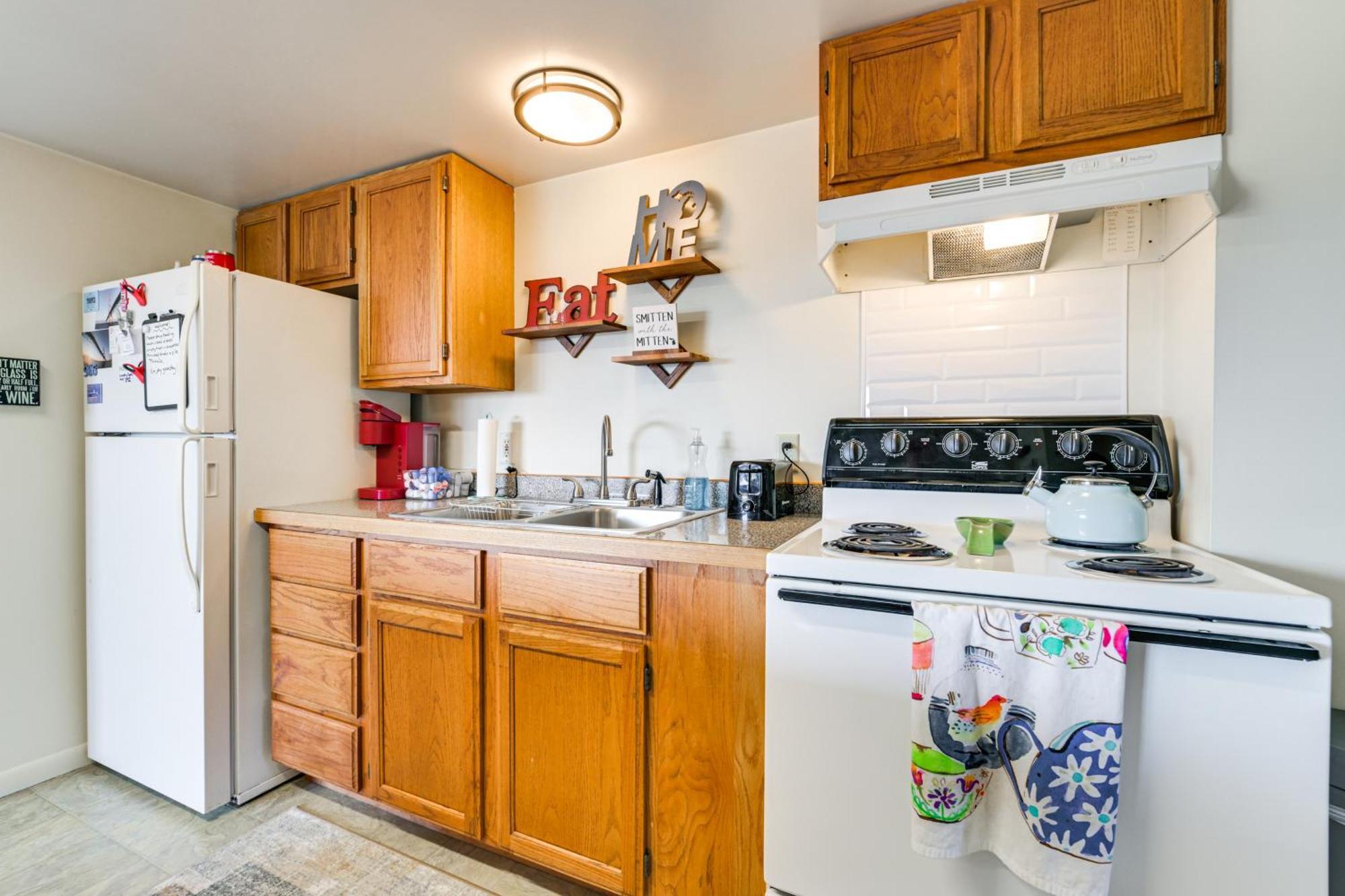 Cozy Apt Less Than 1 Mi Near Lake Huron And Mackinac Island! Saint Ignace Luaran gambar